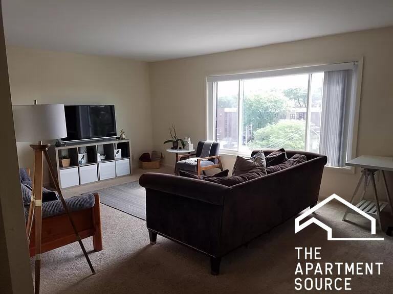 110 N Kenilworth Ave #2A - Photo 3 of 18