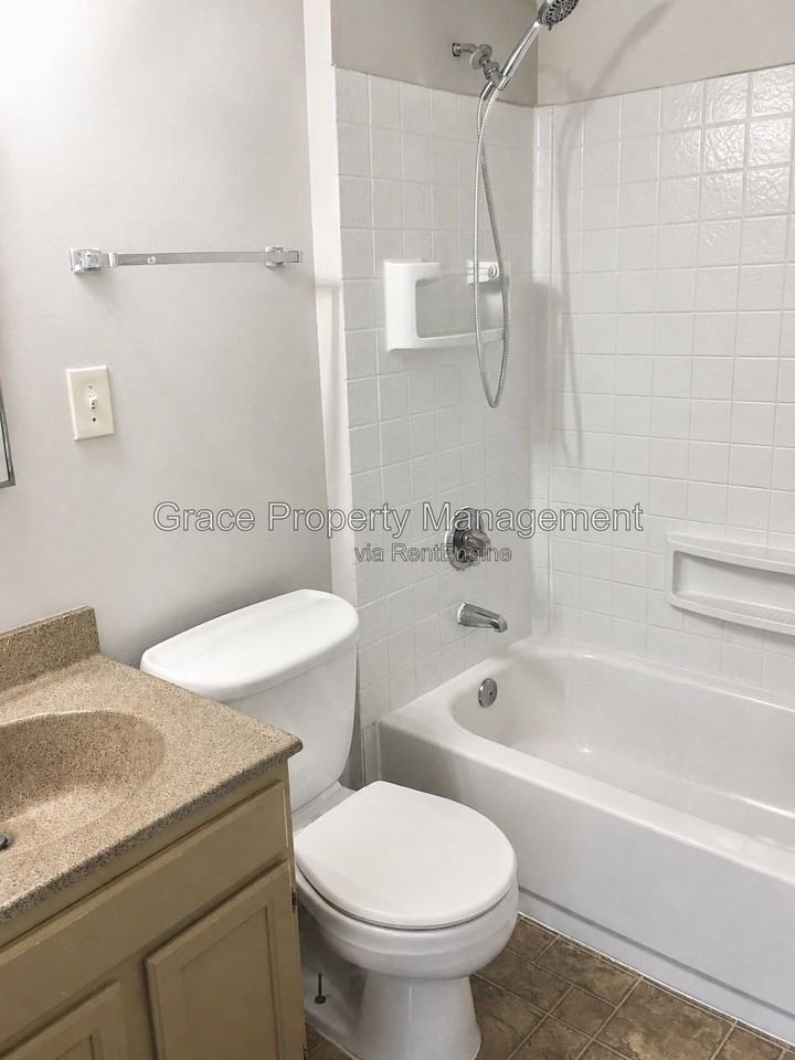 2900 Eliot Cir #4 - Photo 7 of 12