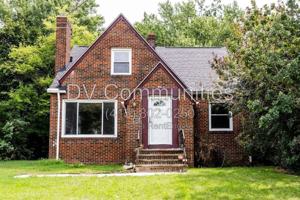 featured image of 915 Clarence Rd