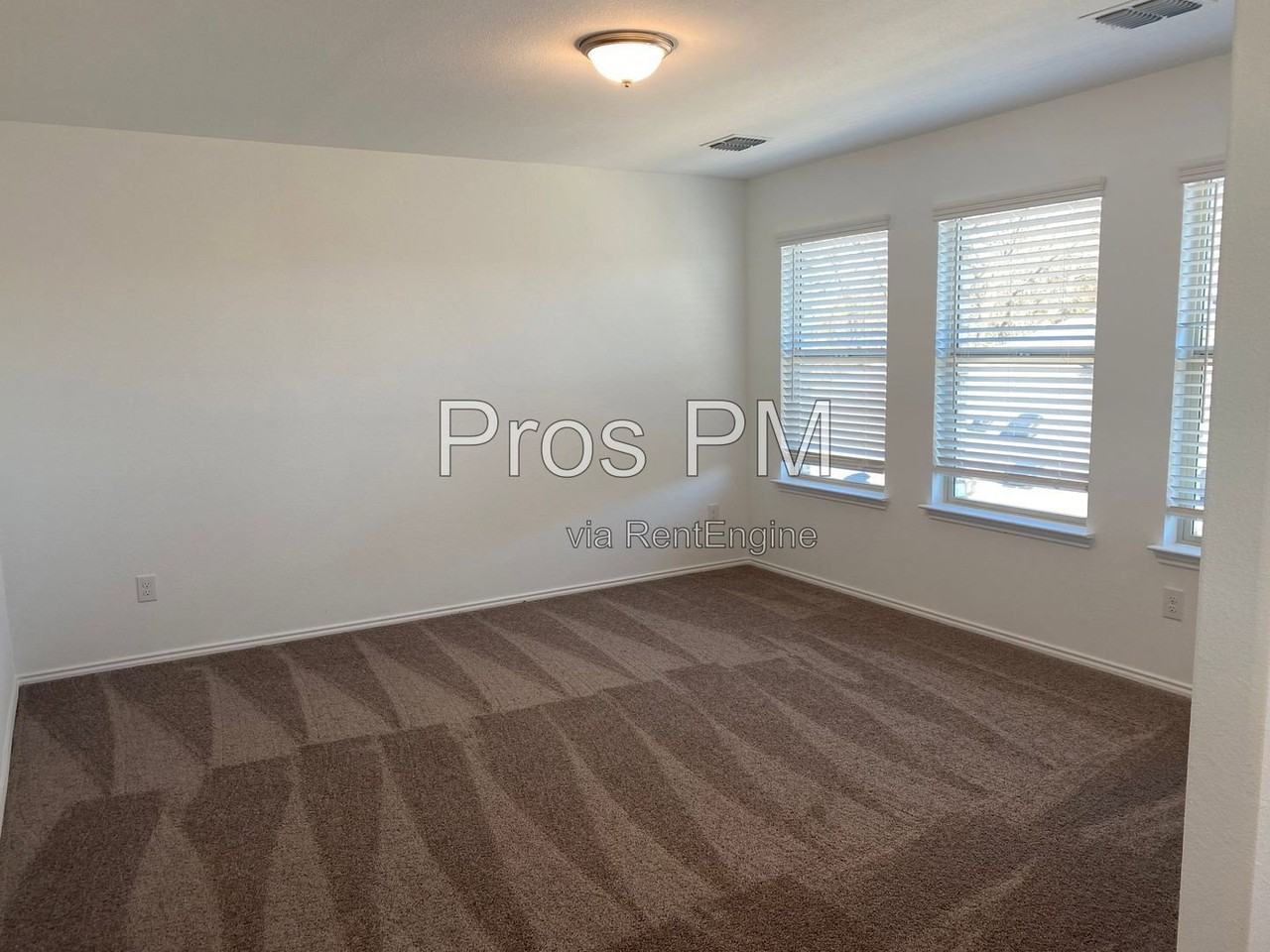 2257 Obsidian Dr - Photo 5 of 47
