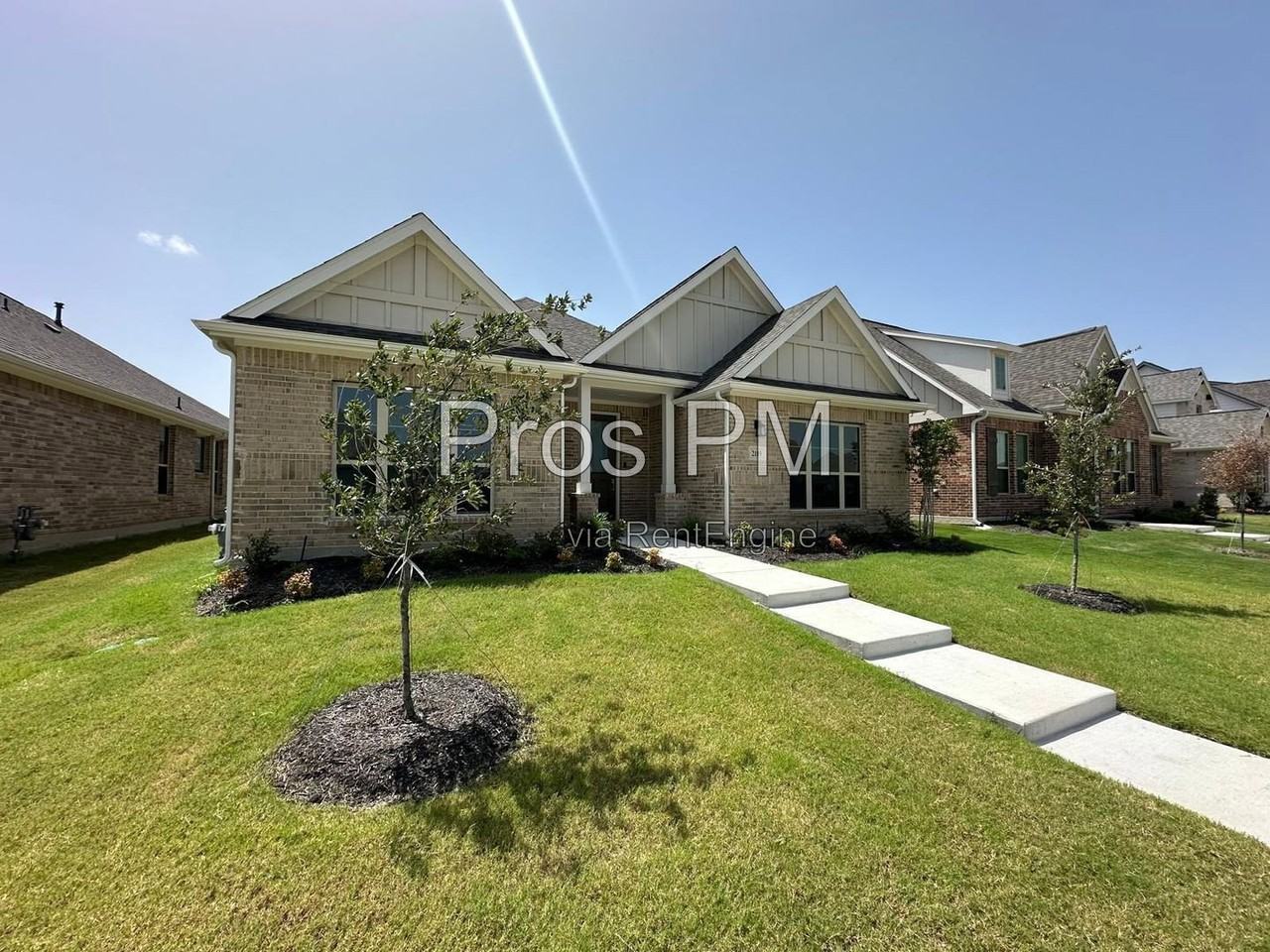 2189 Glacier Dr - Photo 3 of 31