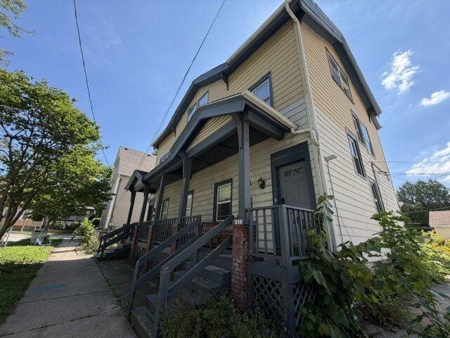 1623 E Webster Pl - Photo 2 of 24