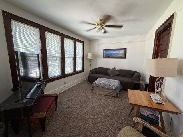 1623 E Webster Pl - Photo 5 of 24