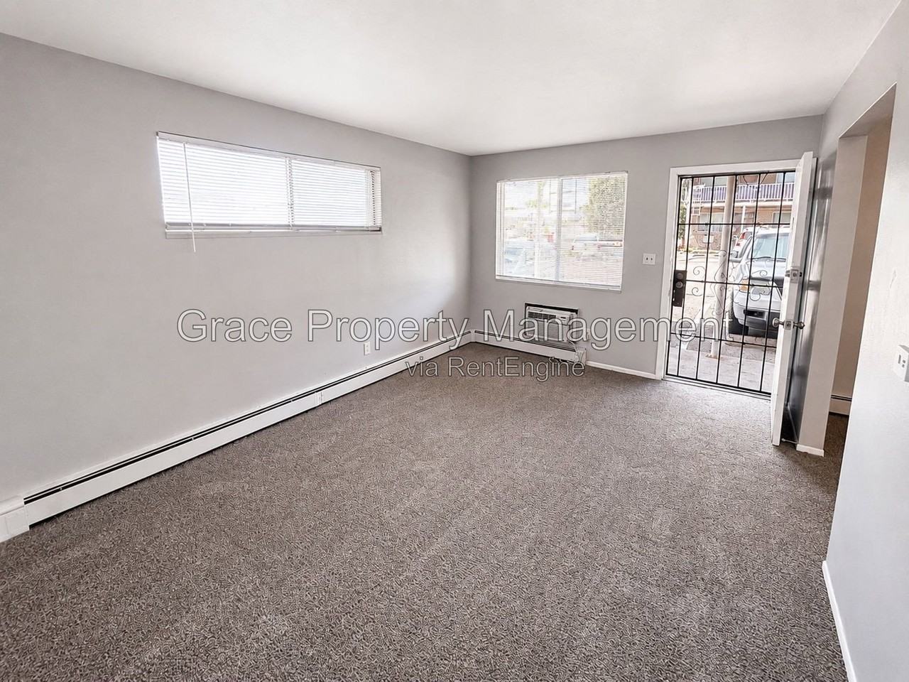 3041 W Hamilton Pl #3 - Photo 2 of 12