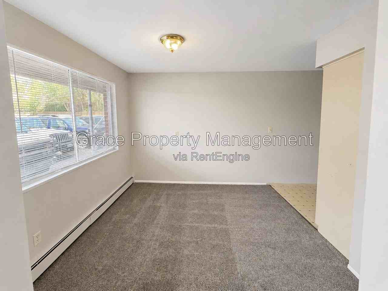 3041 W Hamilton Pl #3 - Photo 4 of 12