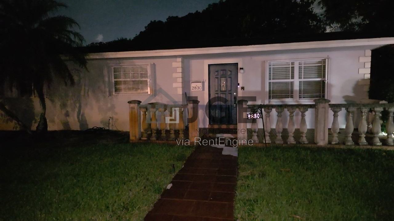 2830 Nw 209th Ter - Photo 4 of 8