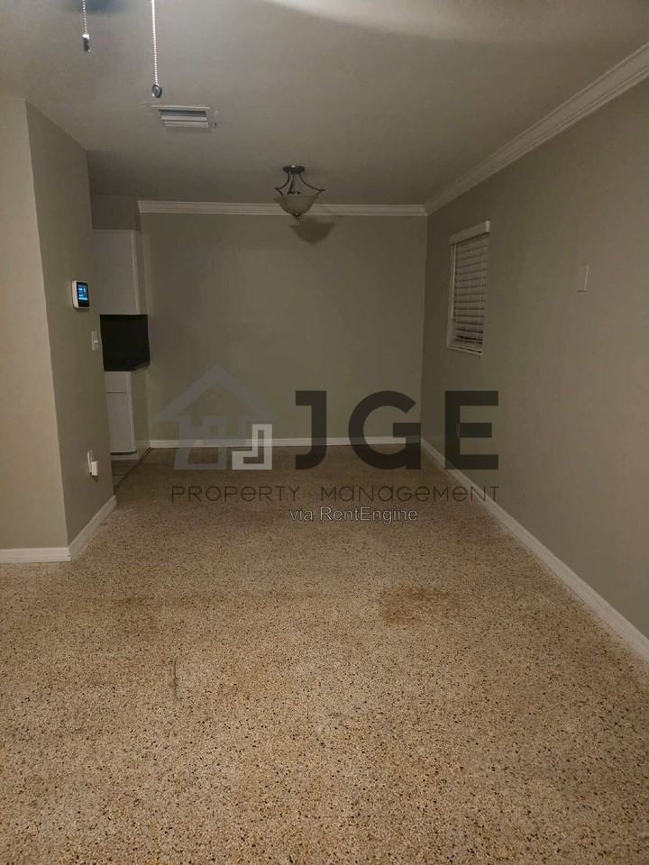 2830 Nw 209th Ter - Photo 6 of 8