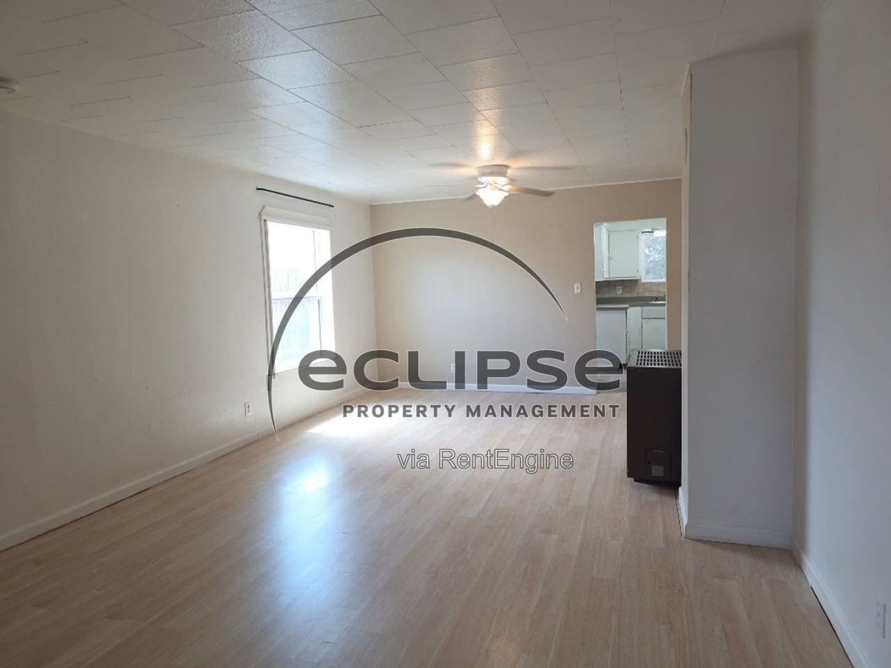 413 Denver Ave - Photo 4 of 19