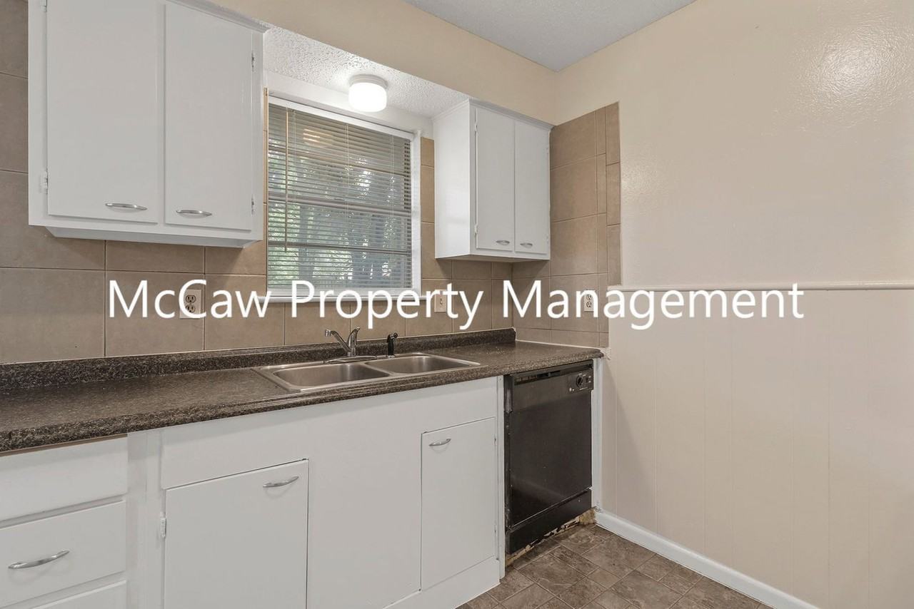 12308 Knight Dr - Photo 4 of 19