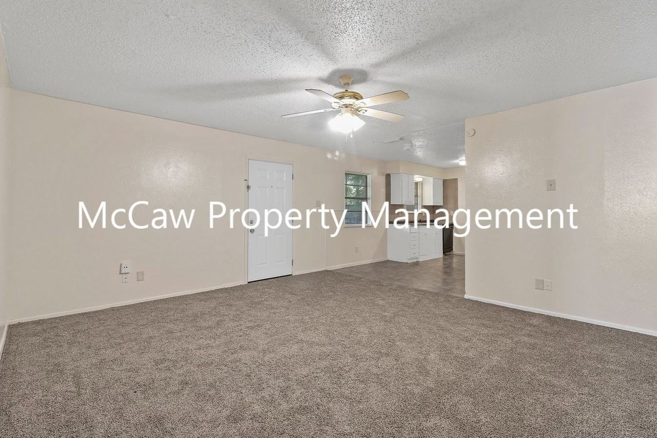 12308 Knight Dr - Photo 5 of 19