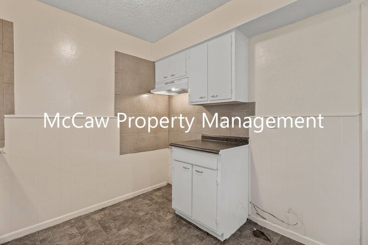 12308 Knight Dr - Photo 7 of 19