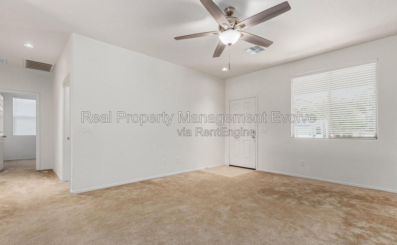 10441 W Cordes Rd - Photo 7 of 24