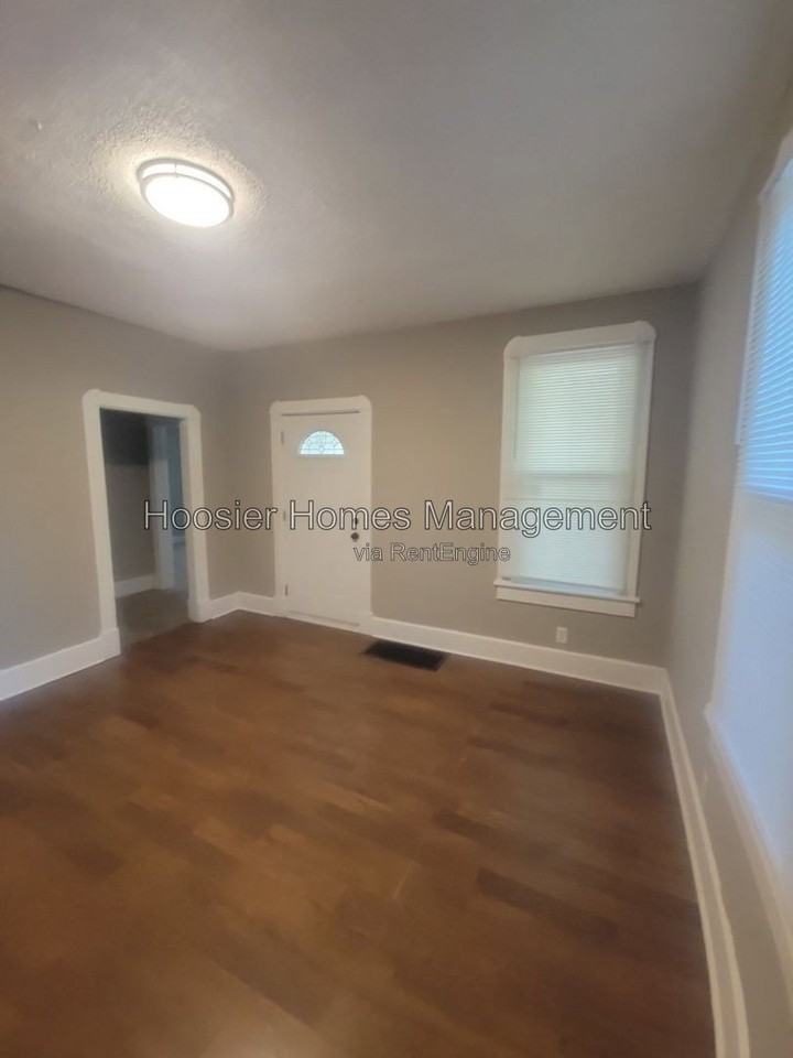 4553 Ralston Ave - Photo 3 of 18