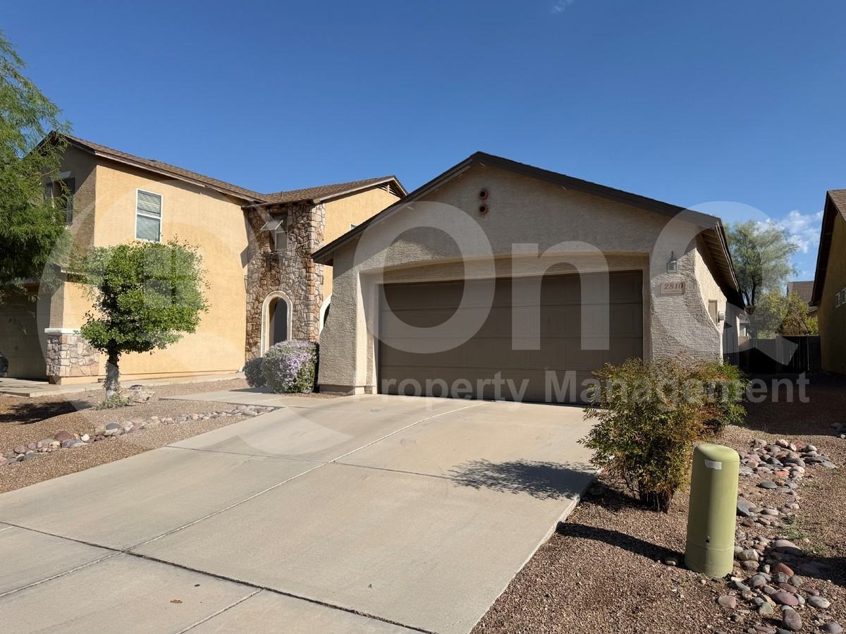 2810 W Duskywing Dr - Photo 2 of 2