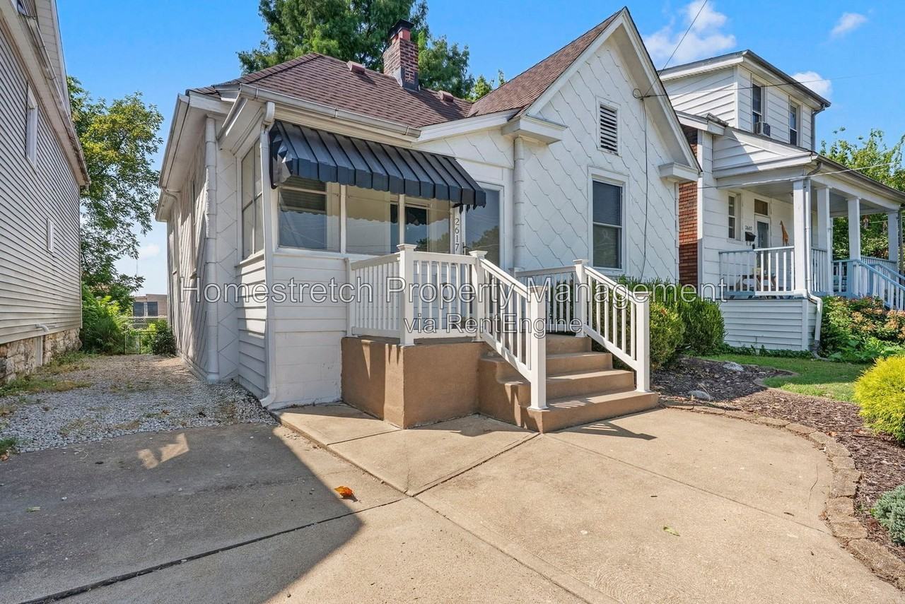 2617 Sutton Blvd - Photo 4 of 44