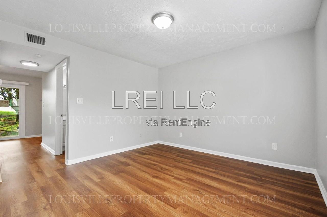 621 Westport Rd #3 - Photo 3 of 17
