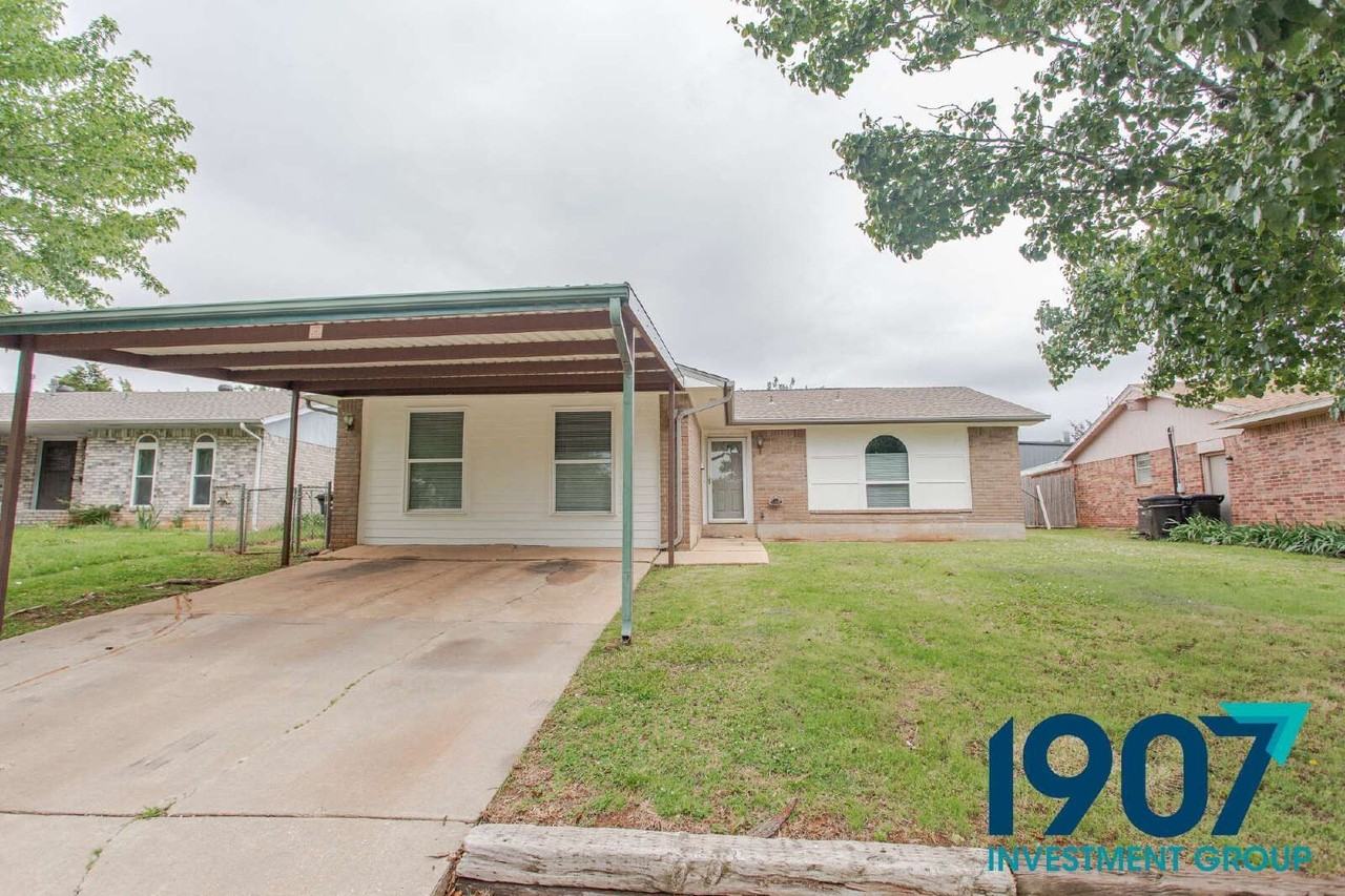 1852 Sunrise Dr - Photo 2 of 31