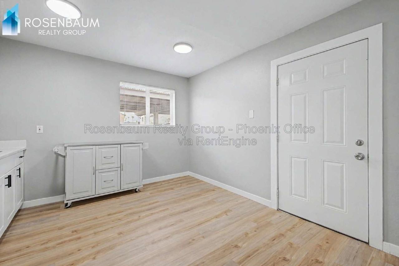 1925 W Village Dr #4 - Photo 5 of 21