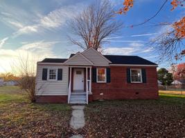 featured image of 4608 Eastover Ave