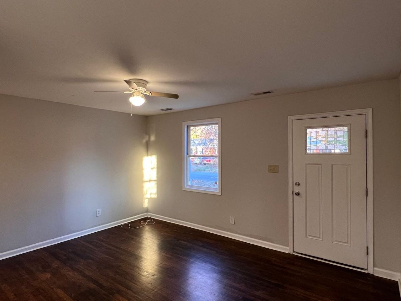 4608 Eastover Ave - Photo 2 of 18