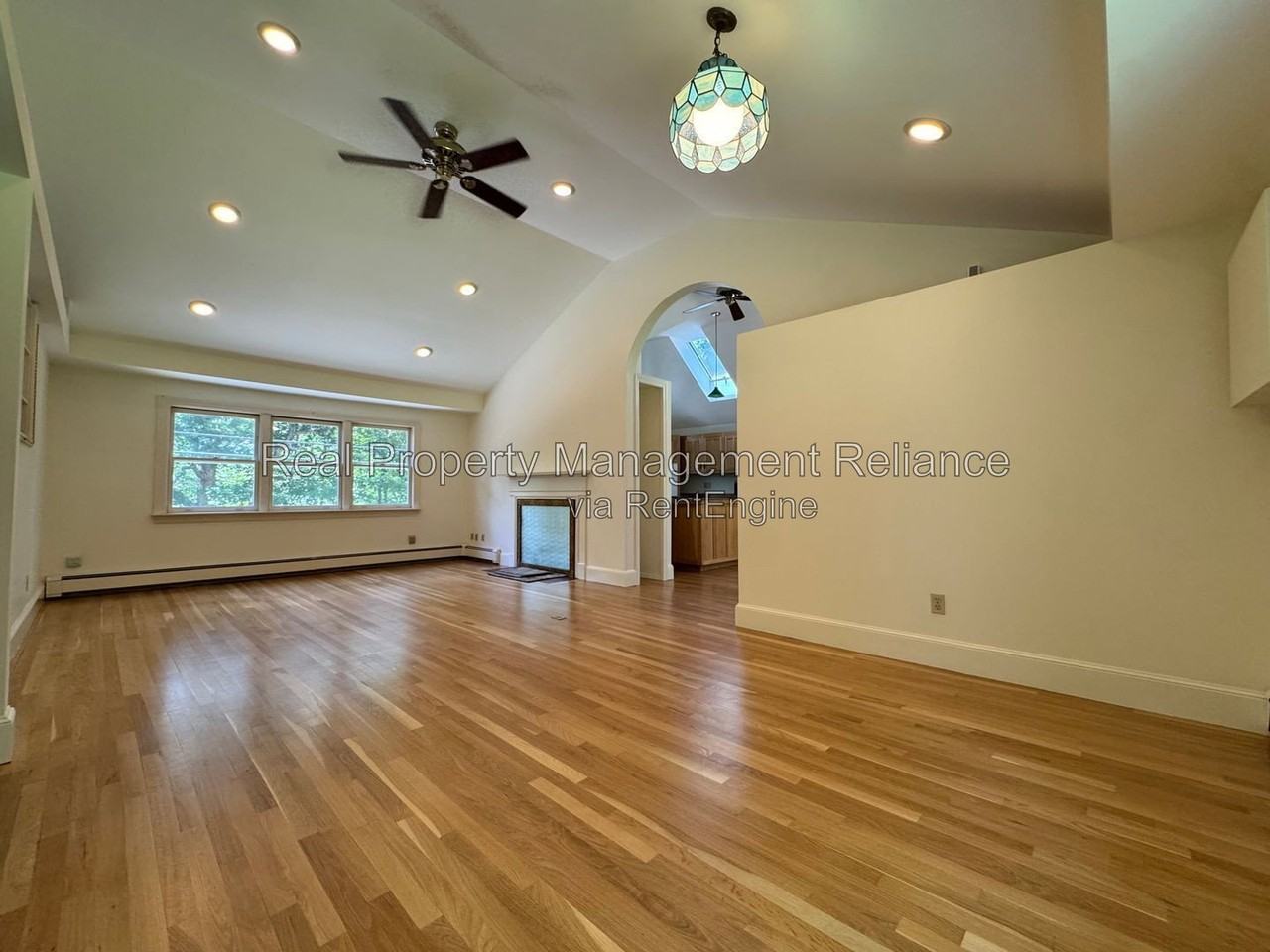 175 Highland St - Photo 6 of 19
