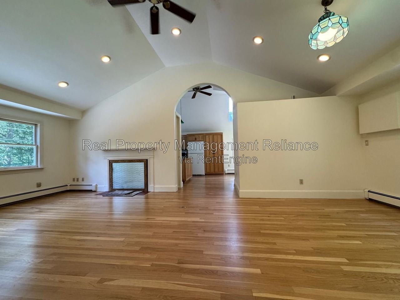 175 Highland St - Photo 7 of 19