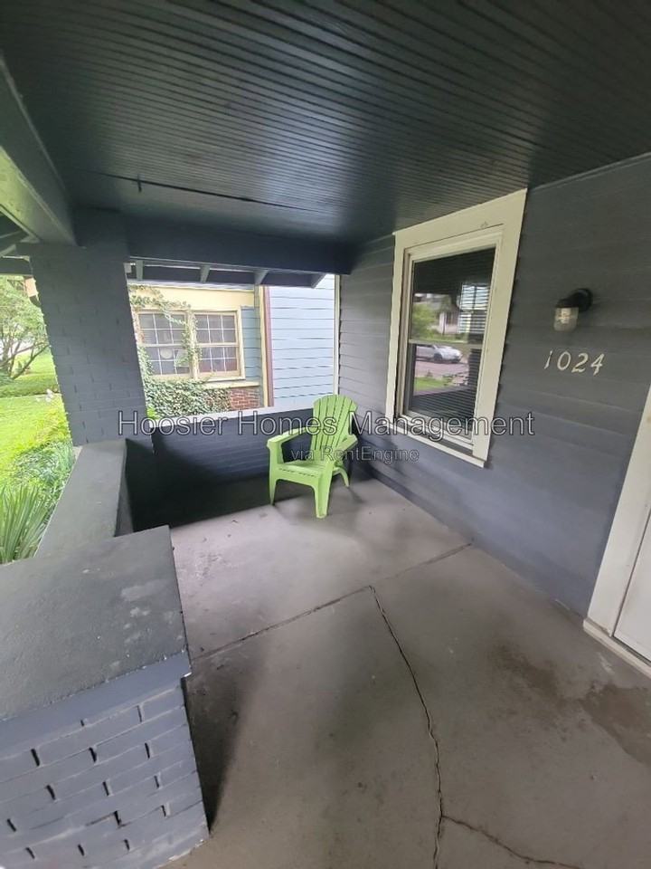 1024 E Bradbury Ave #1024 - Photo 2 of 14