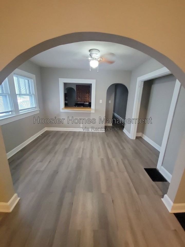 1024 E Bradbury Ave #1024 - Photo 4 of 14