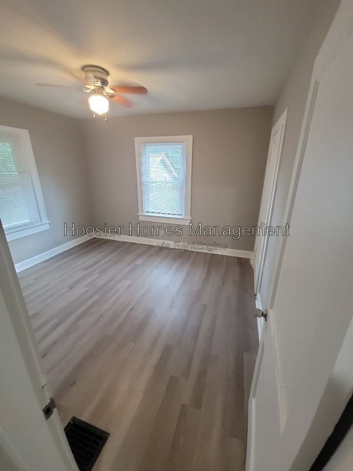 1024 E Bradbury Ave #1024 - Photo 7 of 14