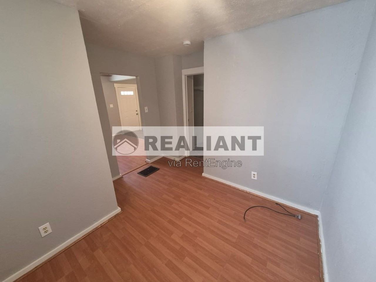 805 Oak St #2 - Photo 6 of 10