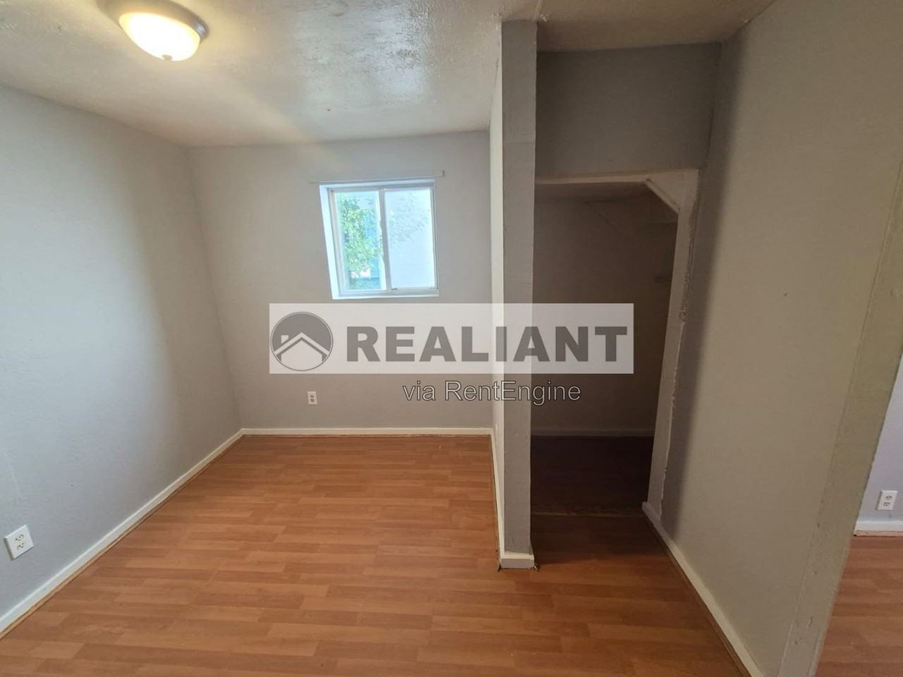 805 Oak St #2 - Photo 7 of 10