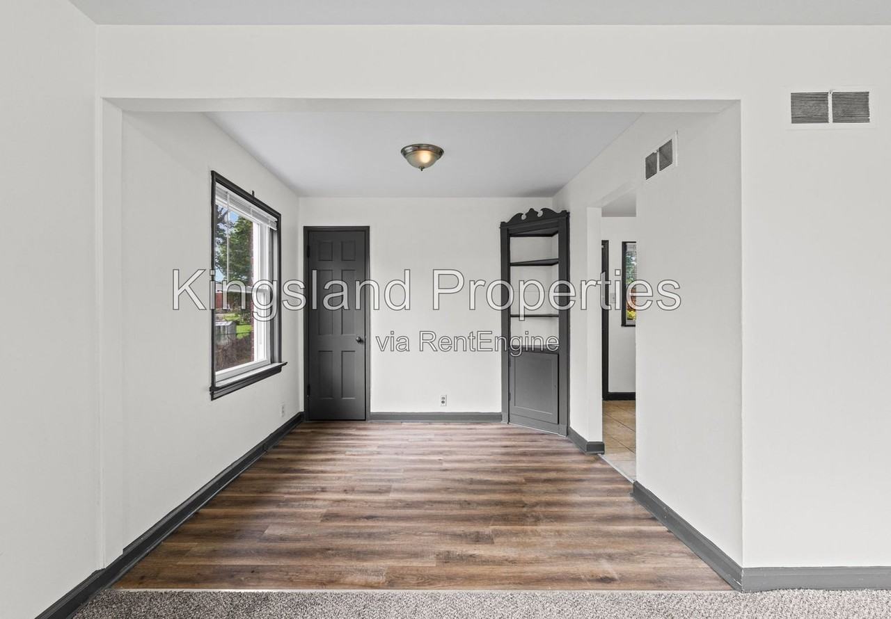 9169 Newby St - Photo 6 of 18