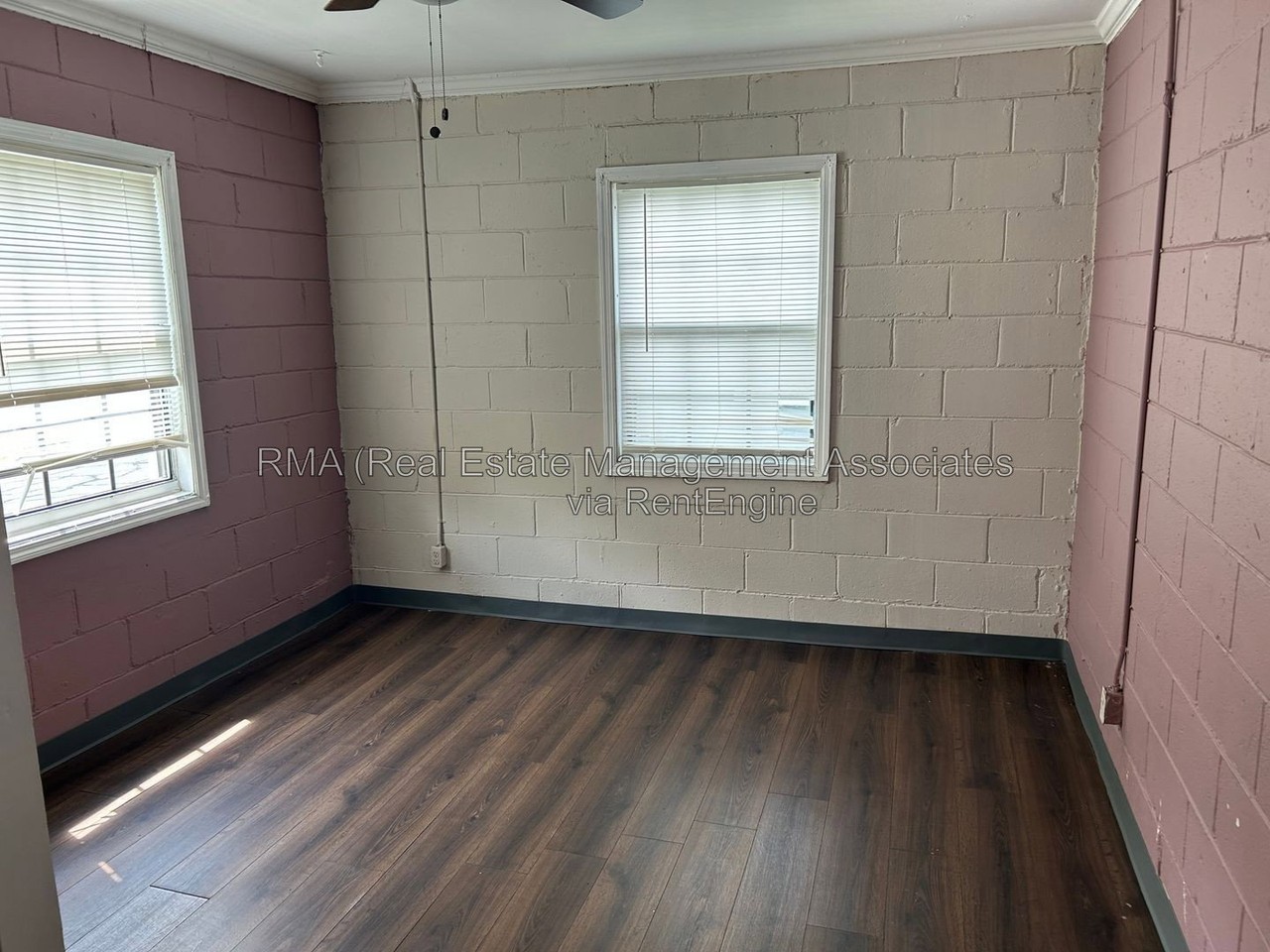 915 Cleveland St - Photo 2 of 9