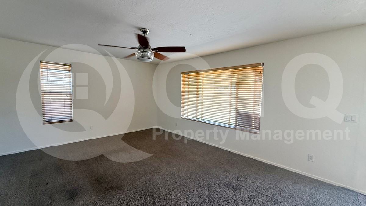 15346 W Laurel Ln - Photo 6 of 20