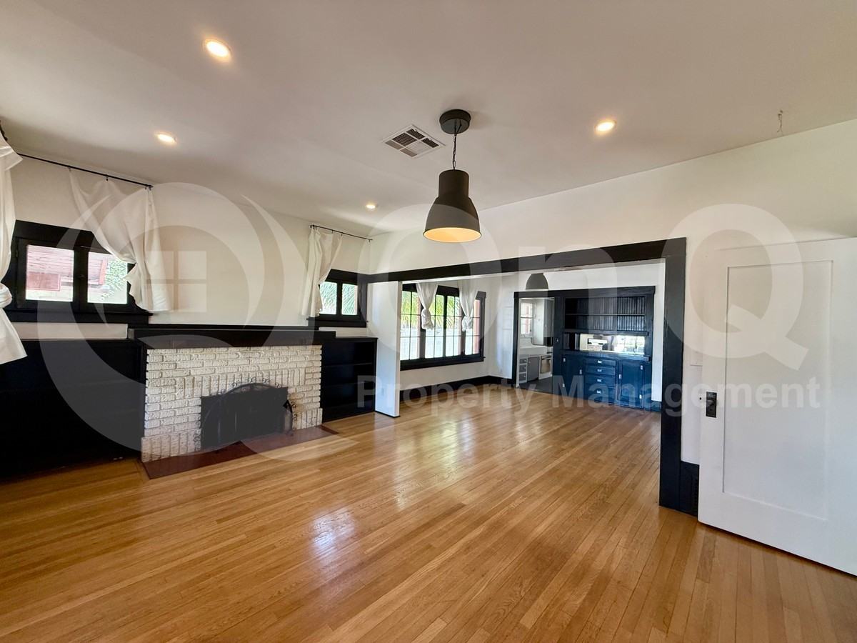 507 E Moreland St #1 - Photo 6 of 29