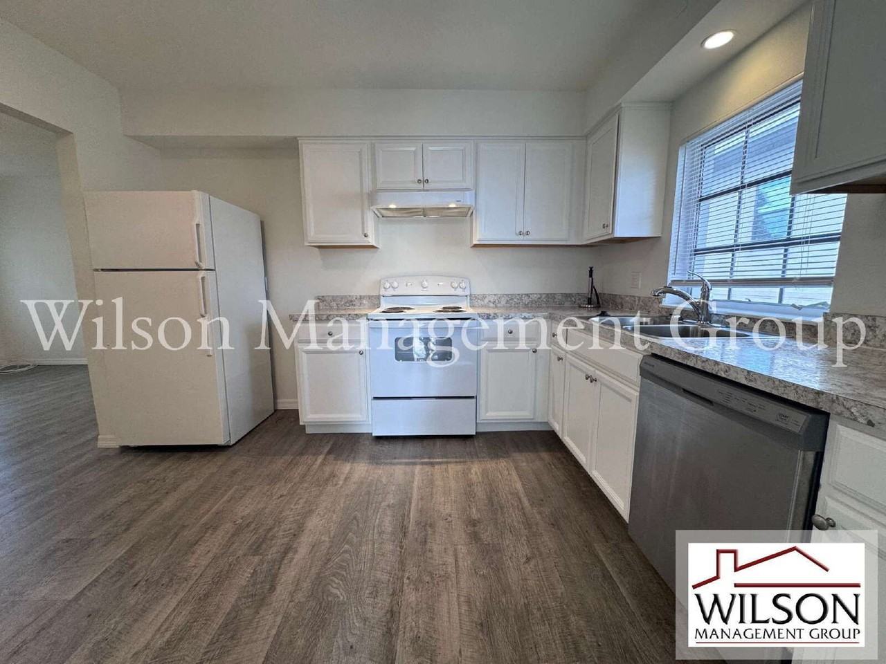 807 Vassar St #C - Photo 7 of 32