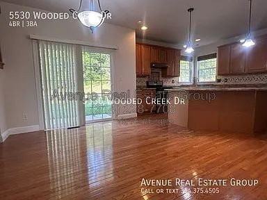 5530 Wooded Creek Dr - Photo 5 of 28