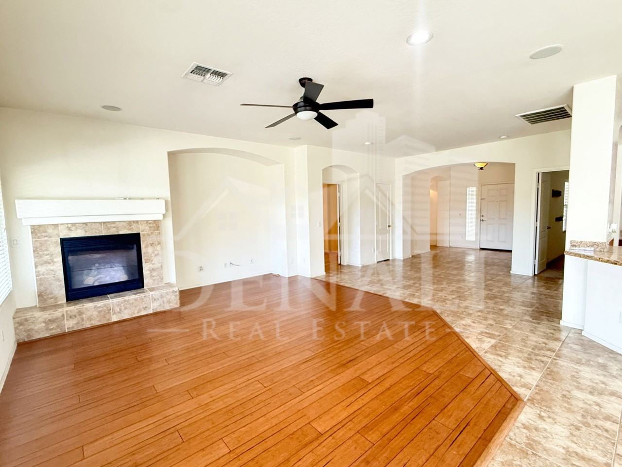 2778 E Courtney St - Photo 6 of 35
