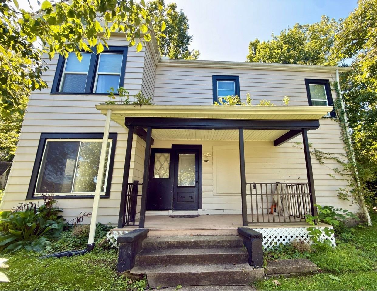 202 Obannon Ave #1