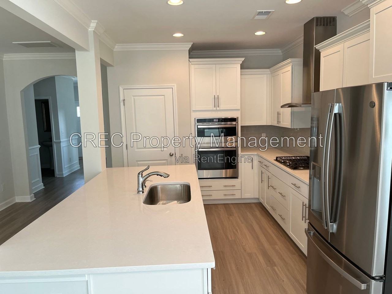536 Dunswell Dr - Photo 6 of 37