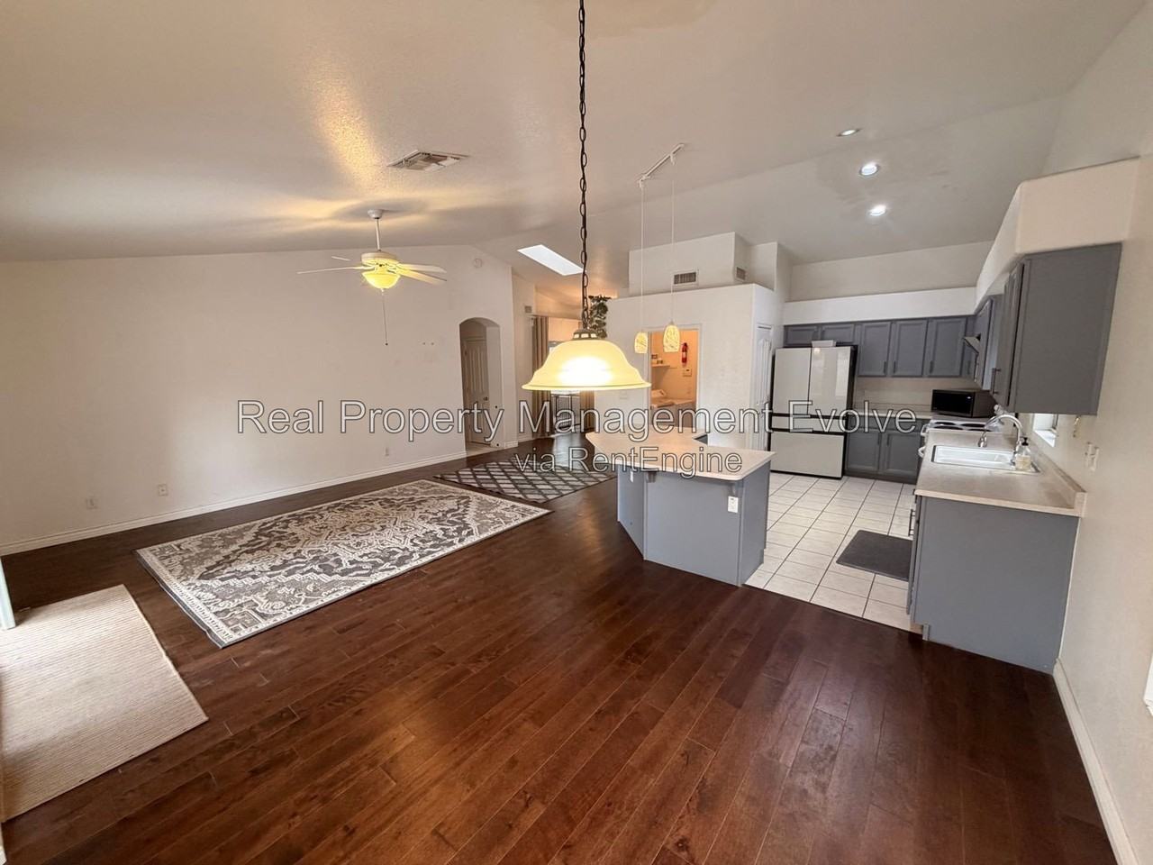 2227 E Edna Ave - Photo 5 of 18
