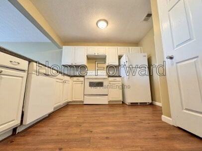 216 Bass Pond Glen Dr - Photo 5 of 27