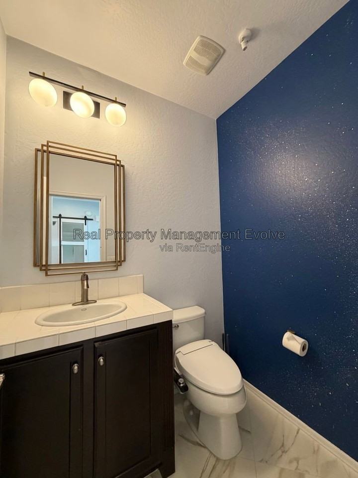 5164 W Quail Track Dr - Photo 7 of 50