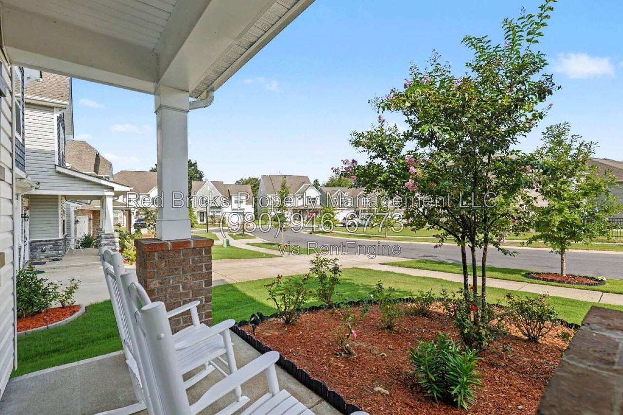 16110 Winfield Hall Dr - Photo 6 of 50