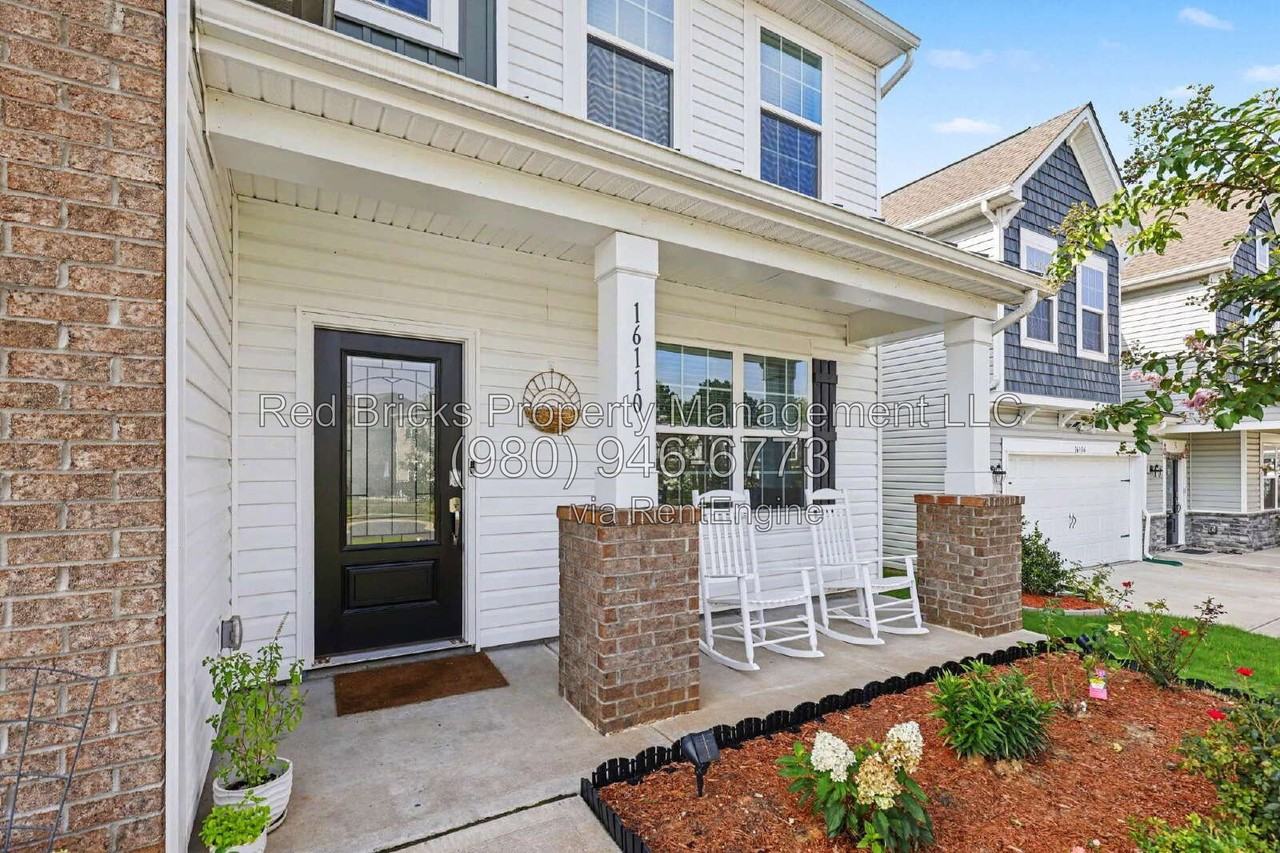 16110 Winfield Hall Dr - Photo 7 of 50