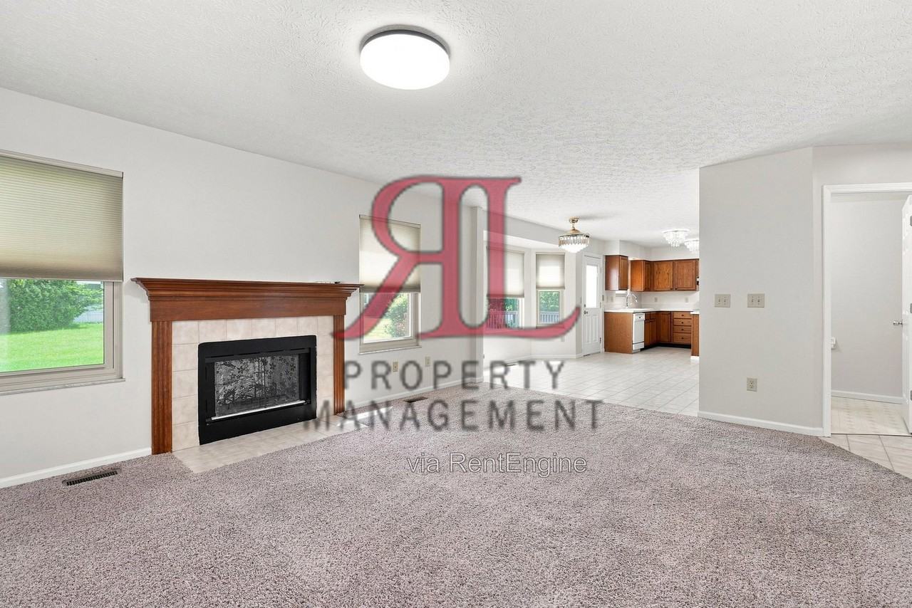 6058 Northcliff Ct - Photo 2 of 18