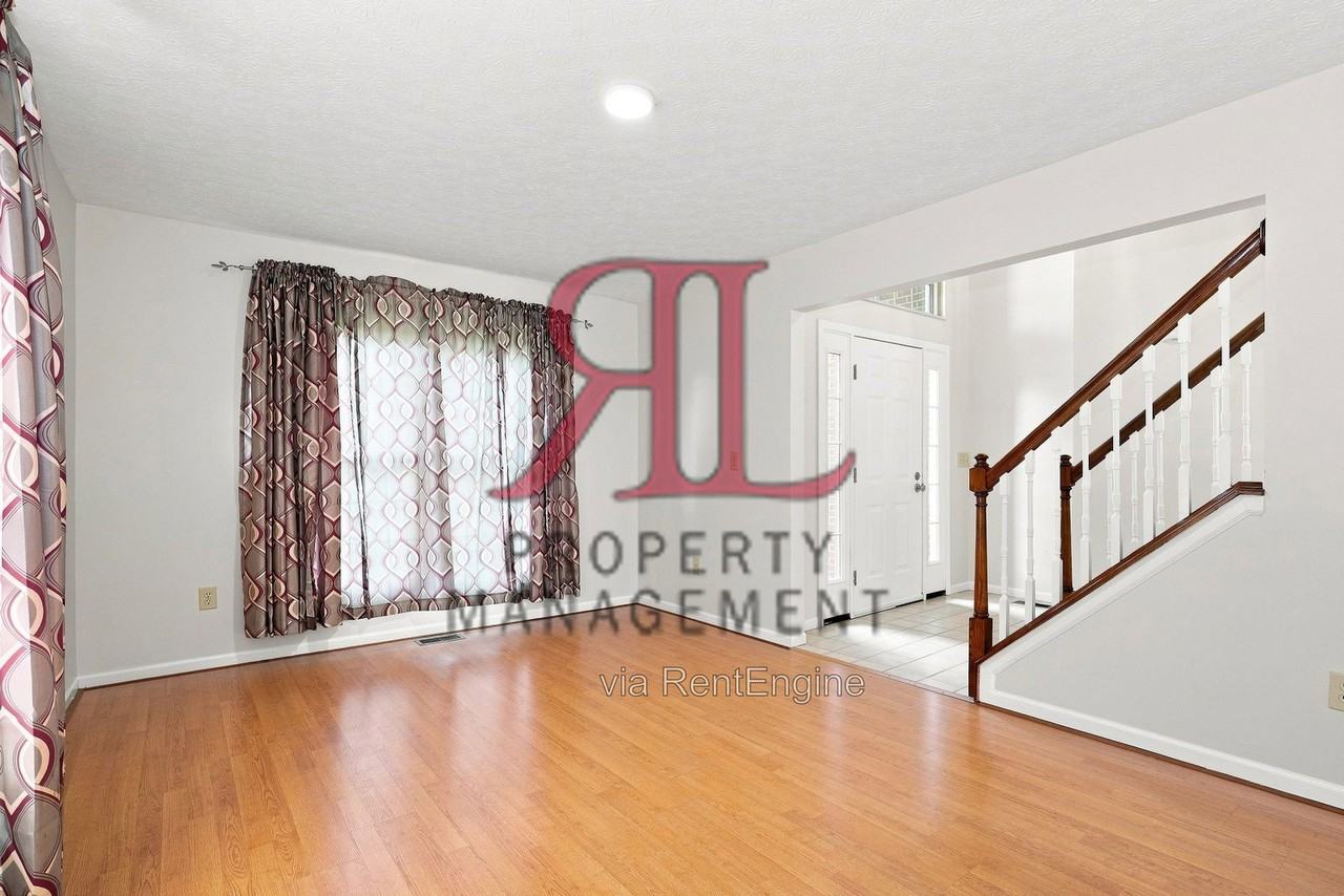 6058 Northcliff Ct - Photo 3 of 18