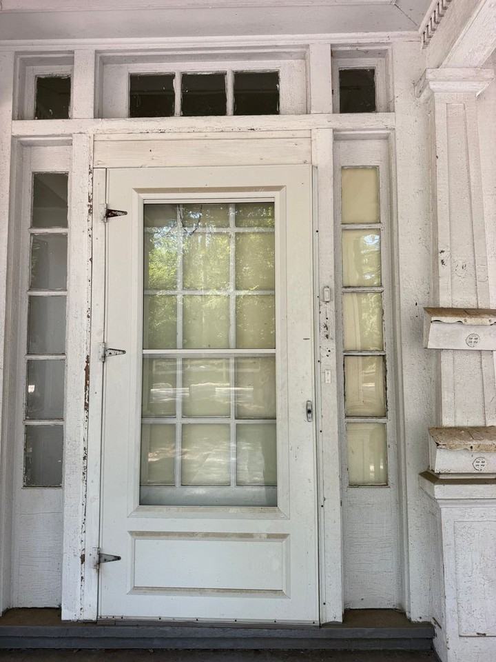 705 Windsor Ave #2 - Photo 2 of 15
