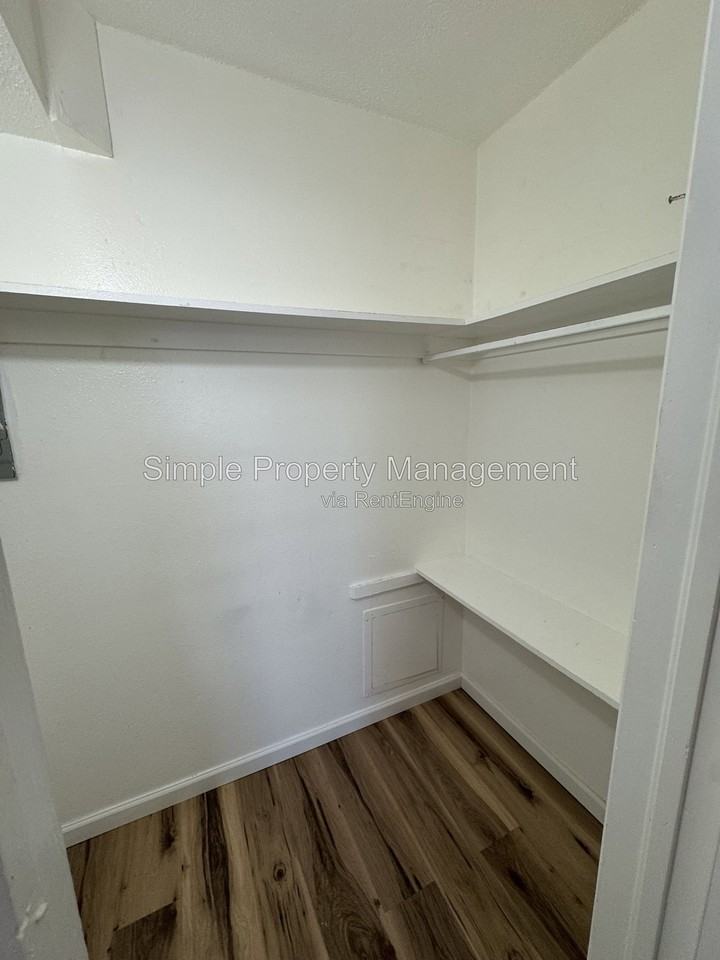 5825 Nw 34th St #19 - Photo 5 of 6