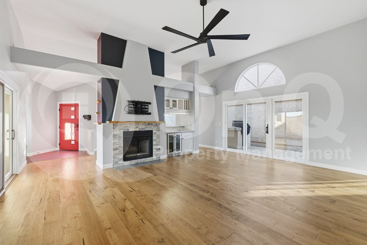 11765 N 112th St - Photo 5 of 28